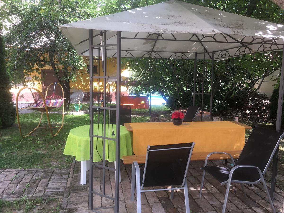 Kurca-Parti Vendeghaz Hotel Szentes Ngoại thất bức ảnh